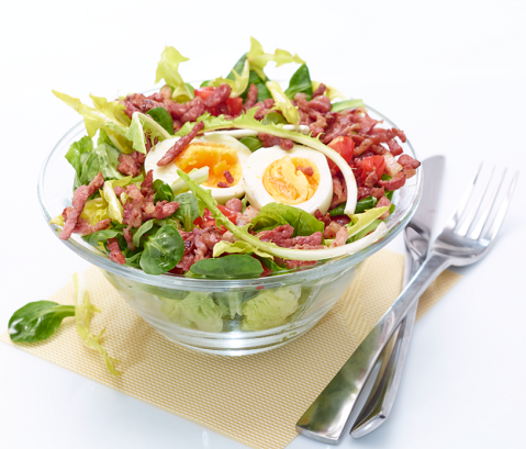 Salade gourmande aux lardons fumés